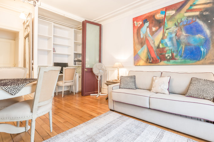 Paris apartment - "Le Magenta" - Long-Term Rental