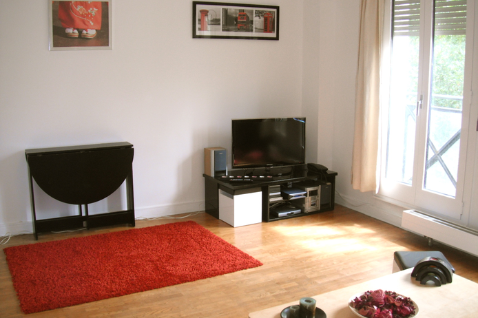 2 Paris apartment - "Pompidou Perfect" in Beaubourg/Le Marais