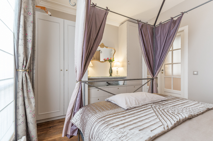 Paris apartment - "L'Etoile du 7ème" Long-Term Rental