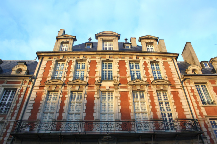 Place des Vosges Paris apartment - "La Sainte Catherine" in the heart of the Marais. Long-Term Rental