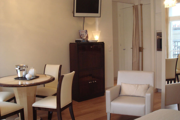 Paris apartment - "Le Beaubourg" Long-Term Rental