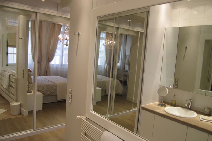 Paris apartment - La Greneta - bright, two bedrooms in the trendy Montorgueil neighborhood
