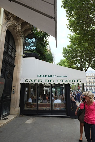 Paris apartment - "Le Petit Saint-Germain"- Long-Term Rental, One Month or More