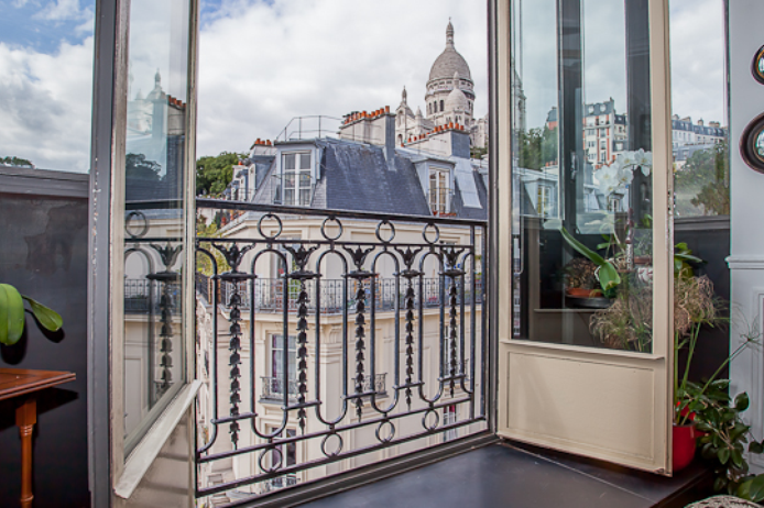 1 Paris apartment - Le Nodier - A Sacré View