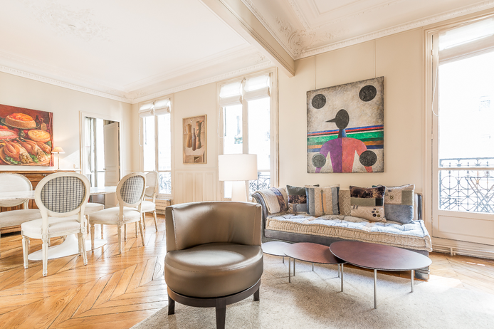 Paris apartment - "Les Beaux-Arts"