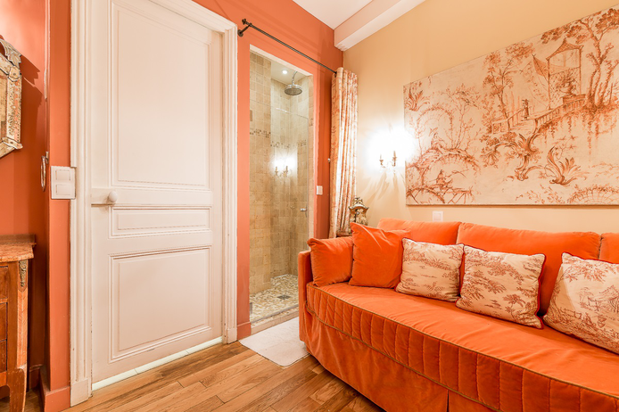 Paris apartment - "La Fille du Calvaire" - Long-term Rental