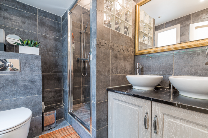 Paris apartment - "L'Etoile du 7ème" Long-Term Rental