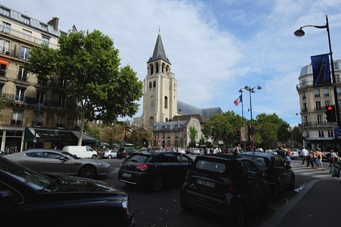 Paris apartment - "Le Petit Saint-Germain"- Long-Term Rental, One Month or More