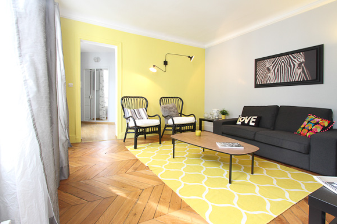 Living room Paris apartment - "Le Saint-Michel" - a stylish, modern 2bedroom flat