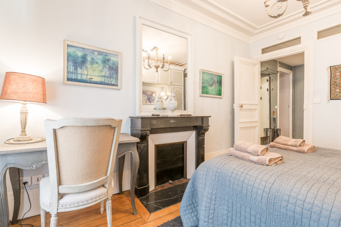 Paris apartment - "Le Magenta" - Long-Term Rental