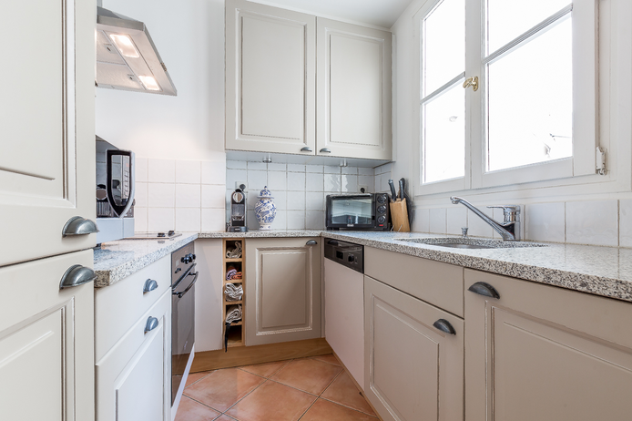 Paris apartment - "L'Etoile du 7ème" Long-Term Rental