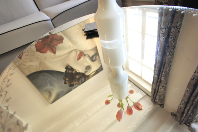 Paris apartment - "Le Bien Illuminé" - bright, artistic one-bedroom