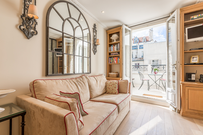 Paris apartment - "L’Atelier des Vosges" Long-Term Rental - Cour Bérard