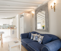 Paris apartment - "La Petite Porcelaine" - Sunny 1 bedroom in the marais - rue Chapon