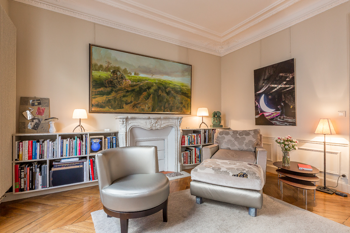 Paris apartment - "Les Beaux-Arts"