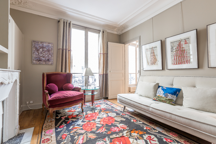 Paris apartment - "Les Beaux-Arts"