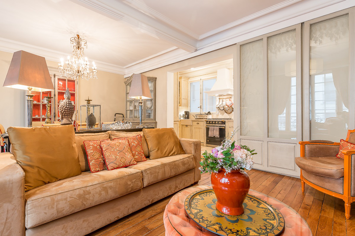 Paris apartment - "La Fille du Calvaire" - Long-term Rental