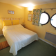 4 Paris apartment - The Powell Houseboat